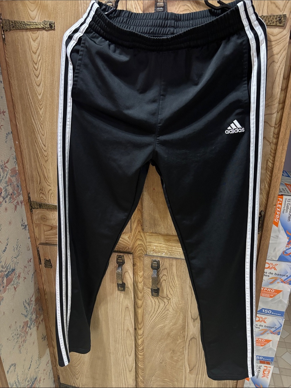Adidas 3 stripes tricot tracks pants size XL 18/20 Boys Great condition